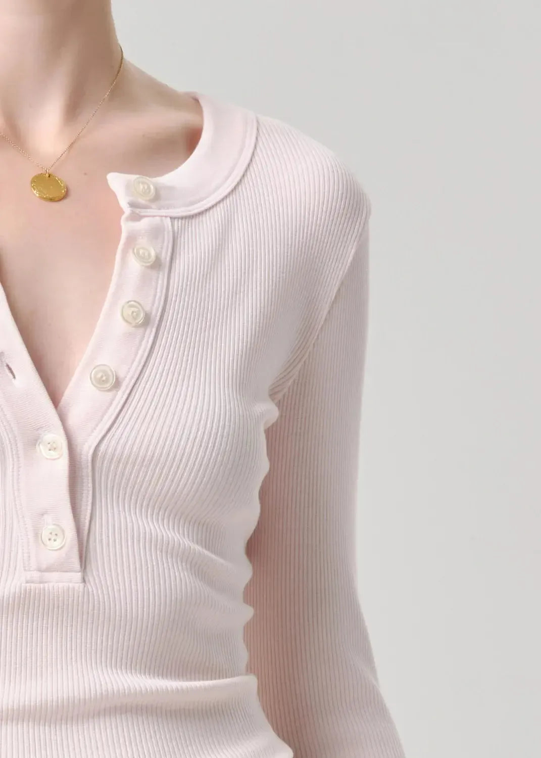 Citizens of Humanity Varra Henley - Pink Peppercorn-Hand In Pocket