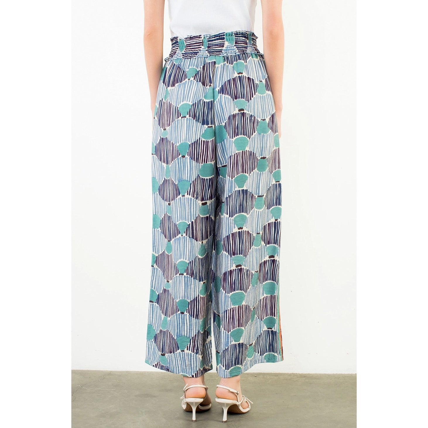 THML Lucy Loose Pant - Blue-Hand In Pocket