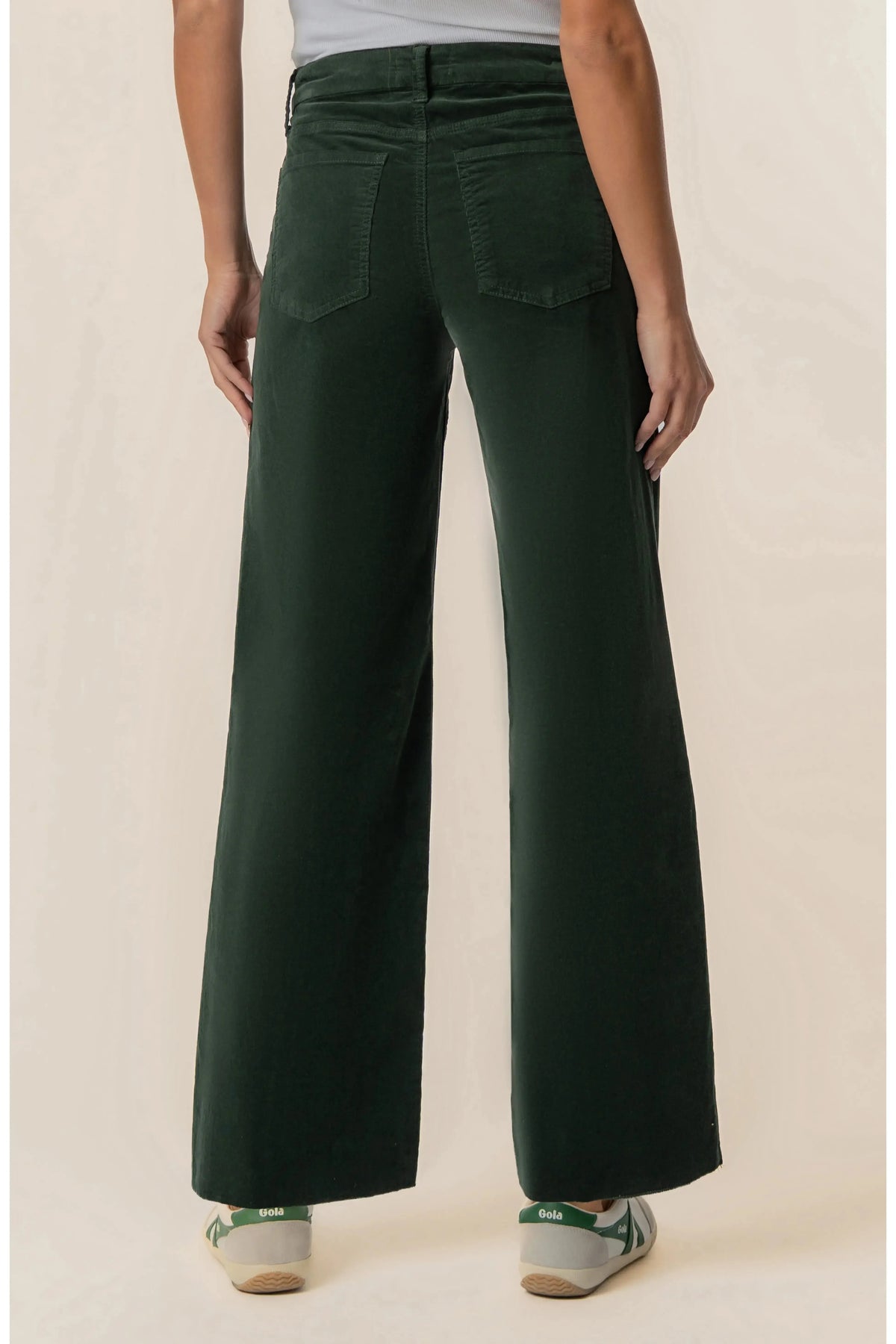 KUT Meg High Rise Fab Ab Wide Leg Raw Hem - Evergreen-Hand In Pocket