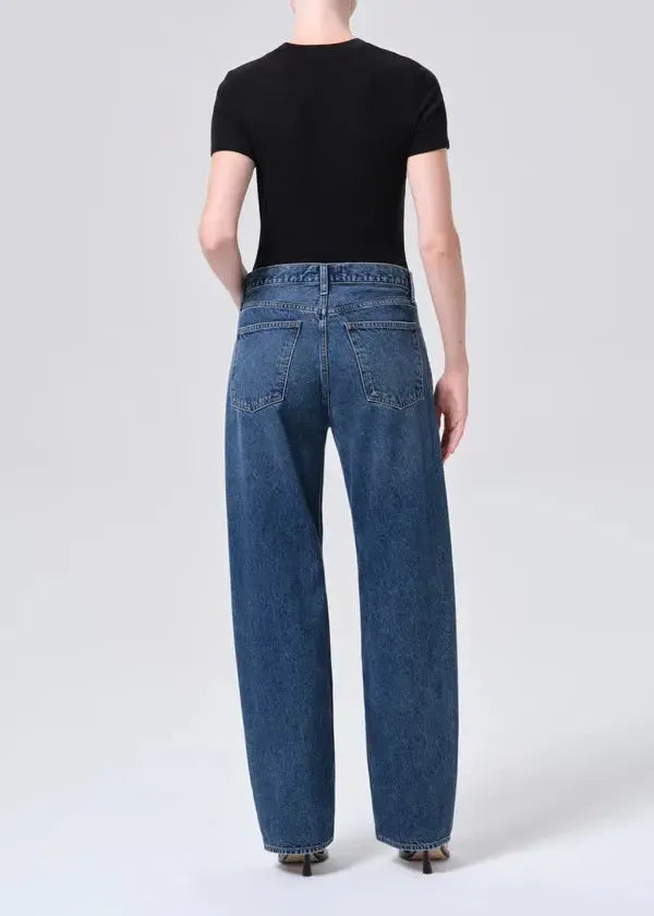 Agolde Arc Criss Cross Jean- Form-Hand In Pocket