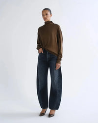 Agolde Bryony Top In Satin - Olive Brown-Hand In Pocket