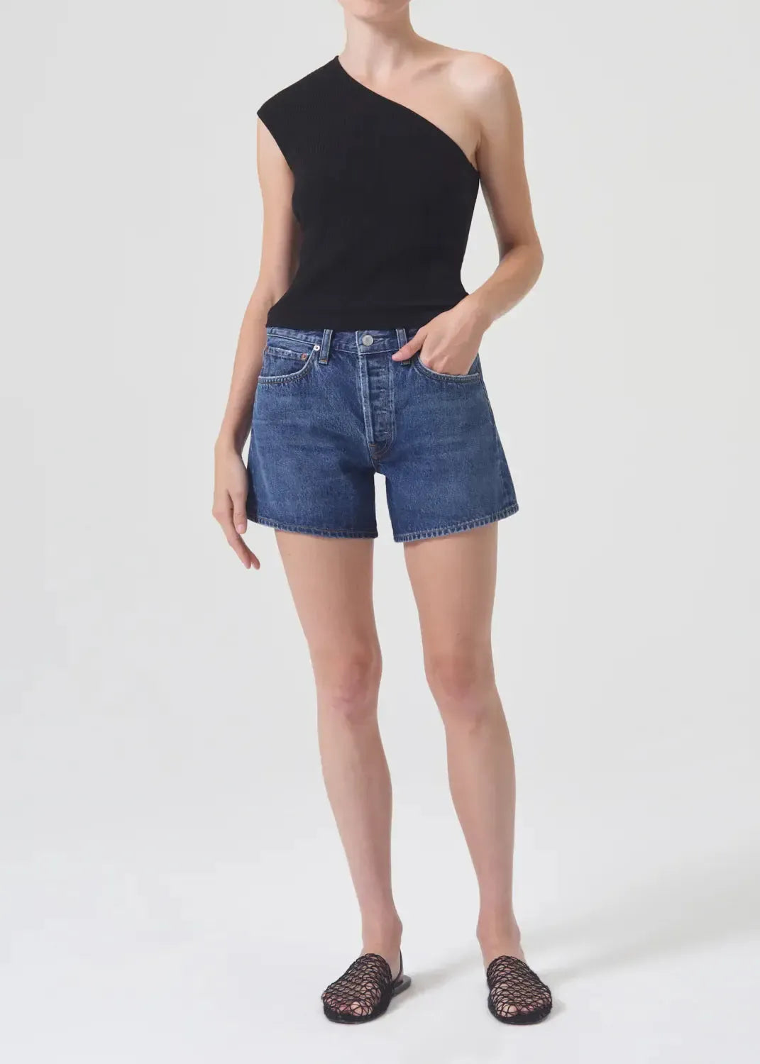 Agolde Parker Long Shorts - Enamour-Hand In Pocket