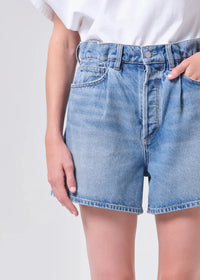 Agolde Lyonne Short - Outbreak-Hand In Pocket