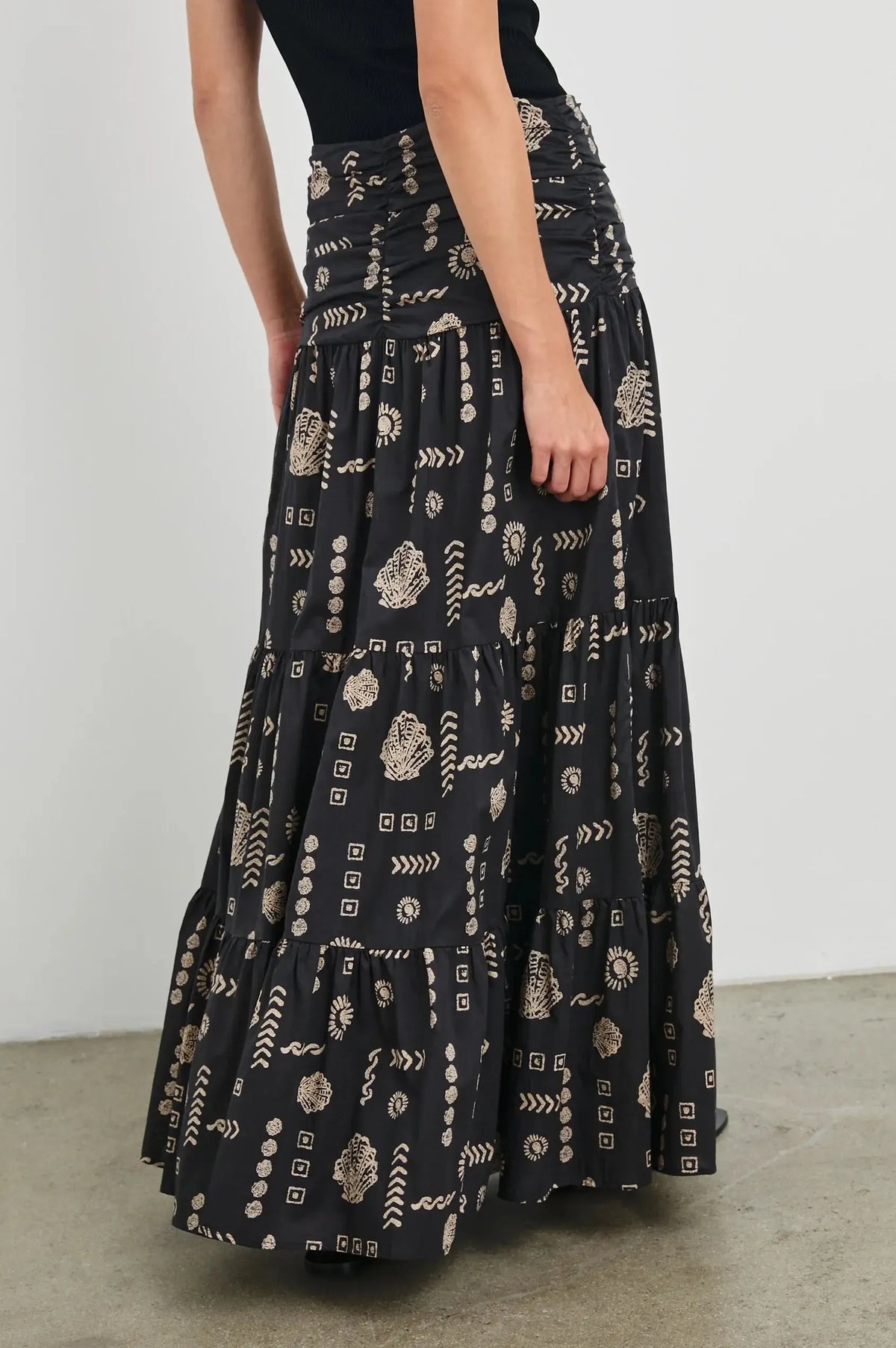 Rails Agatha Skirt- Beach Shells-Hand In Pocket