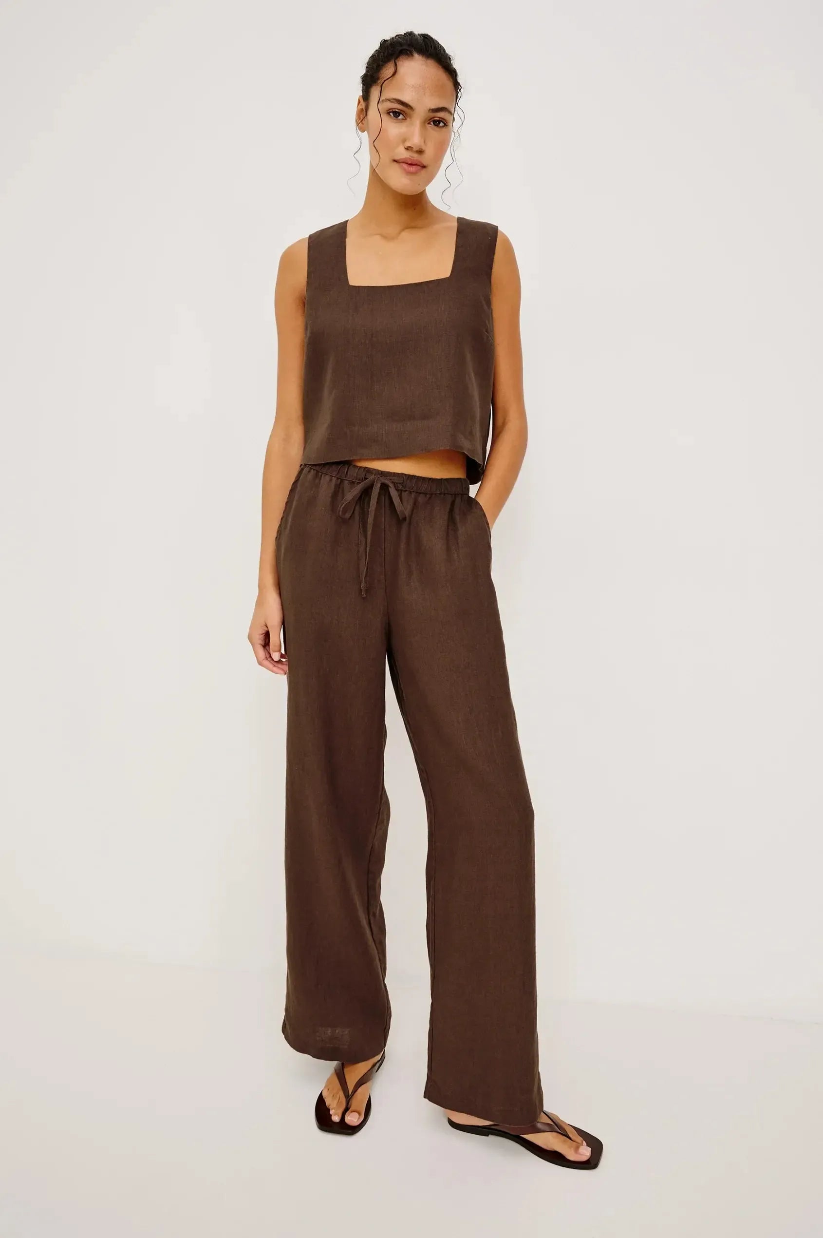 Rails Akira Top - Espresso-Hand In Pocket