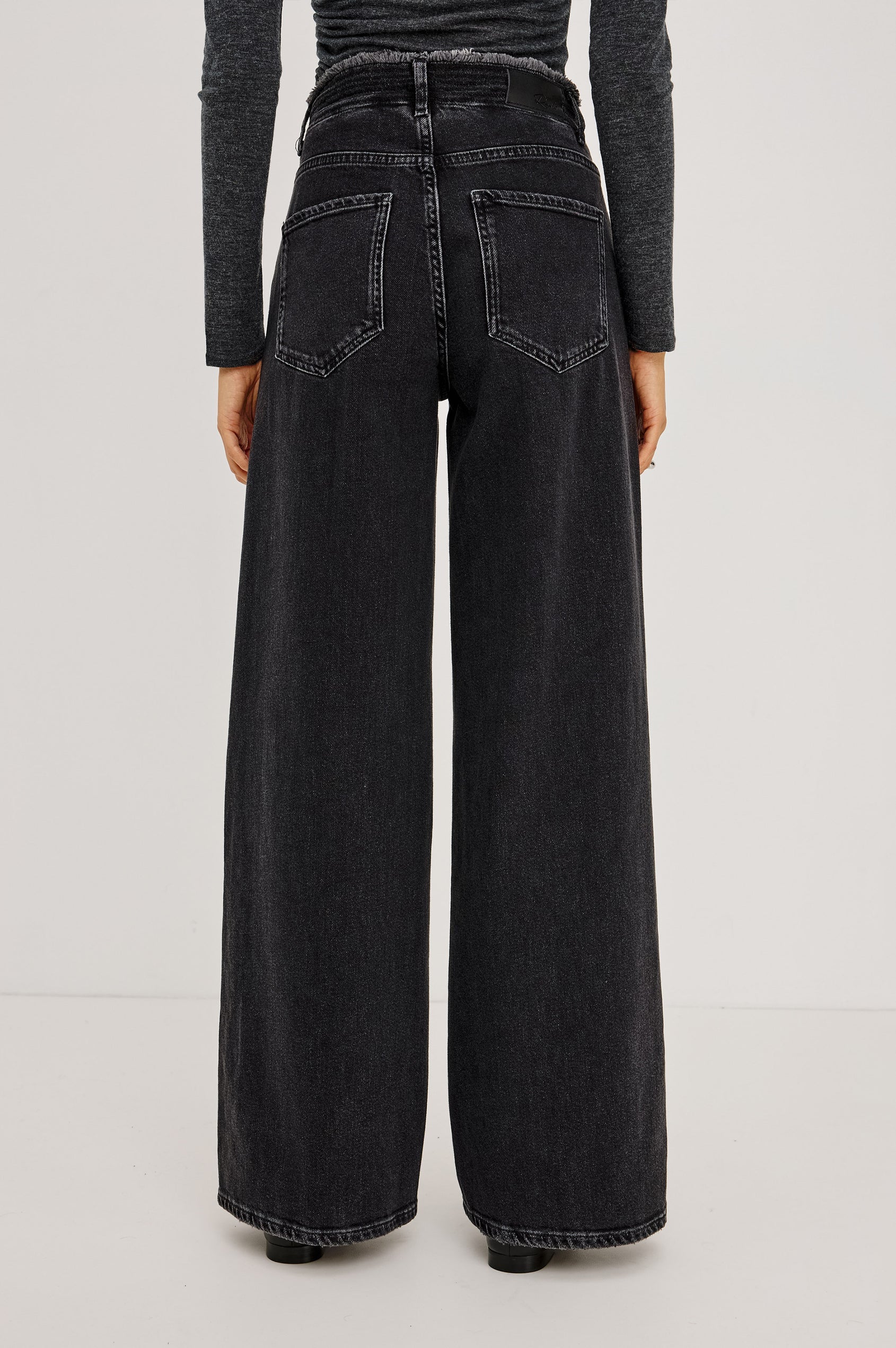 Rails Angeleno Wide Leg - Ash Black-Hand In Pocket