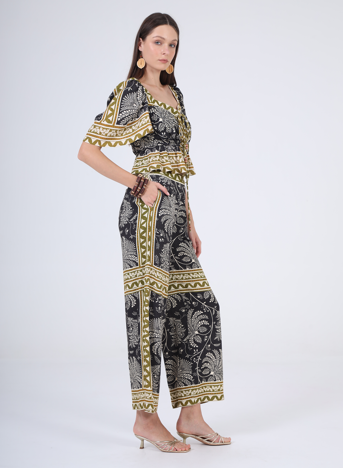 Aylaya Kauai Pants- Mystique fern-Hand In Pocket