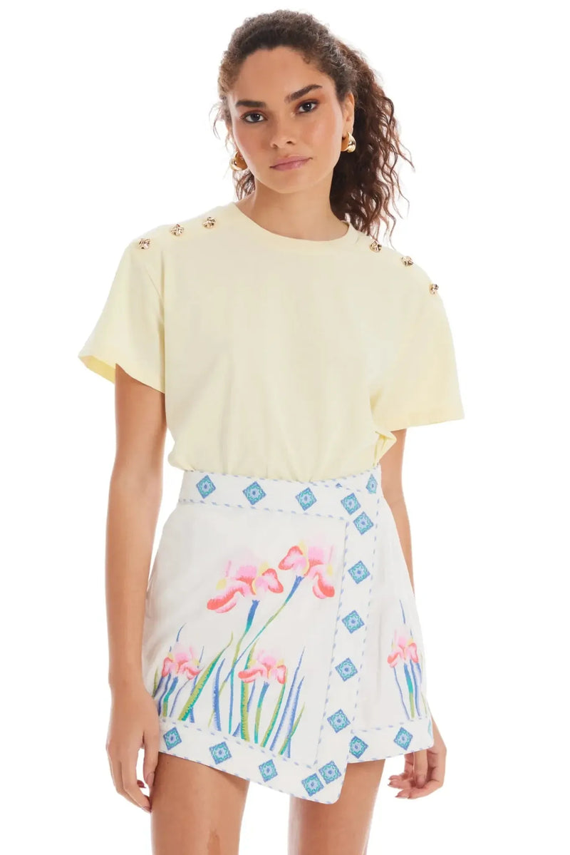 Allison Brooklyn Tee- Butter-Hand In Pocket