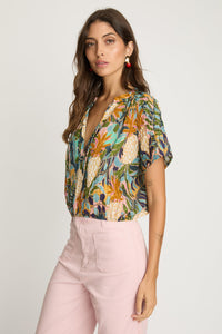 Caballero Zola Top - Baroque Pineapple-Hand In Pocket