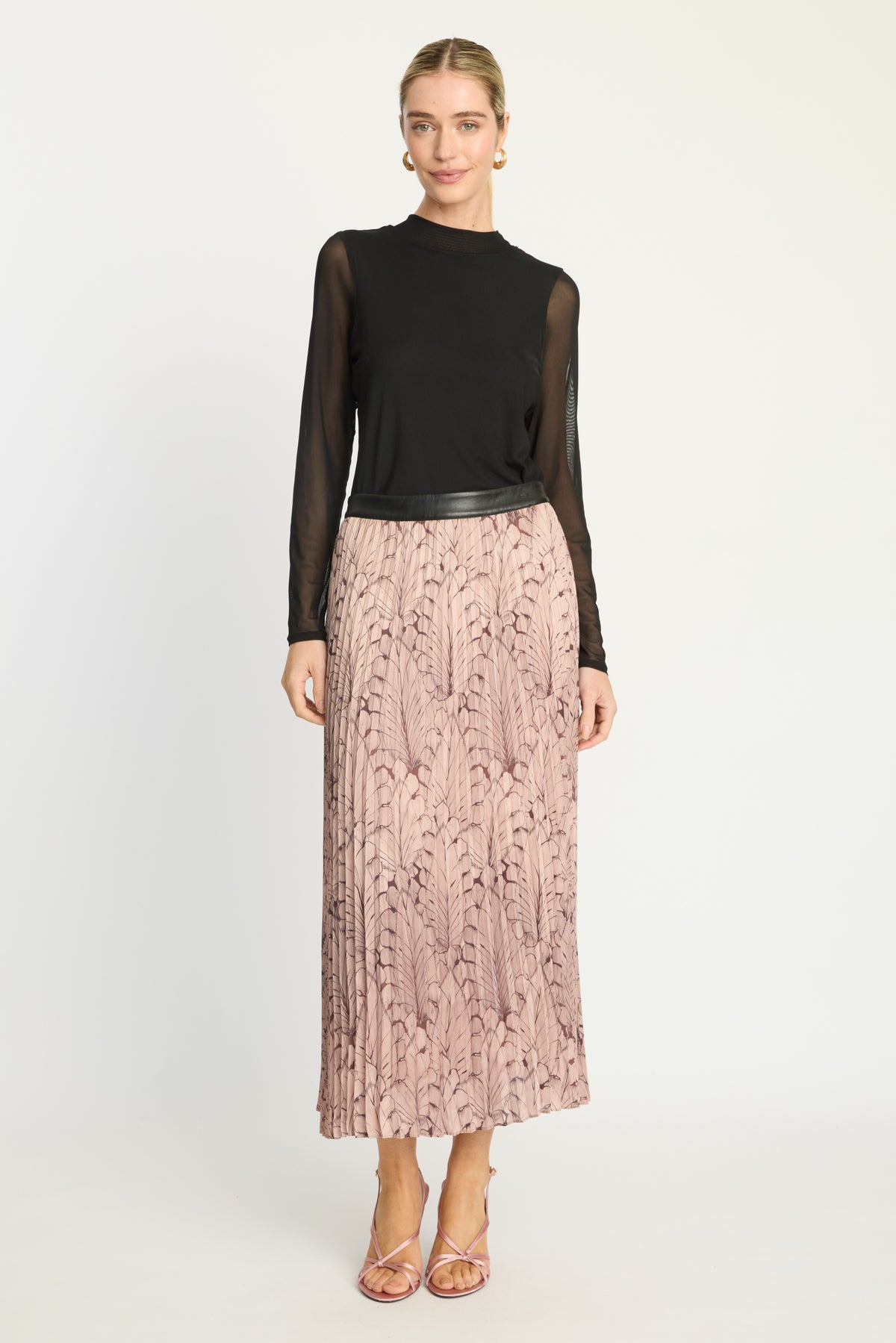 Caballero Mia Skirt - Feathered Canopy-Hand In Pocket
