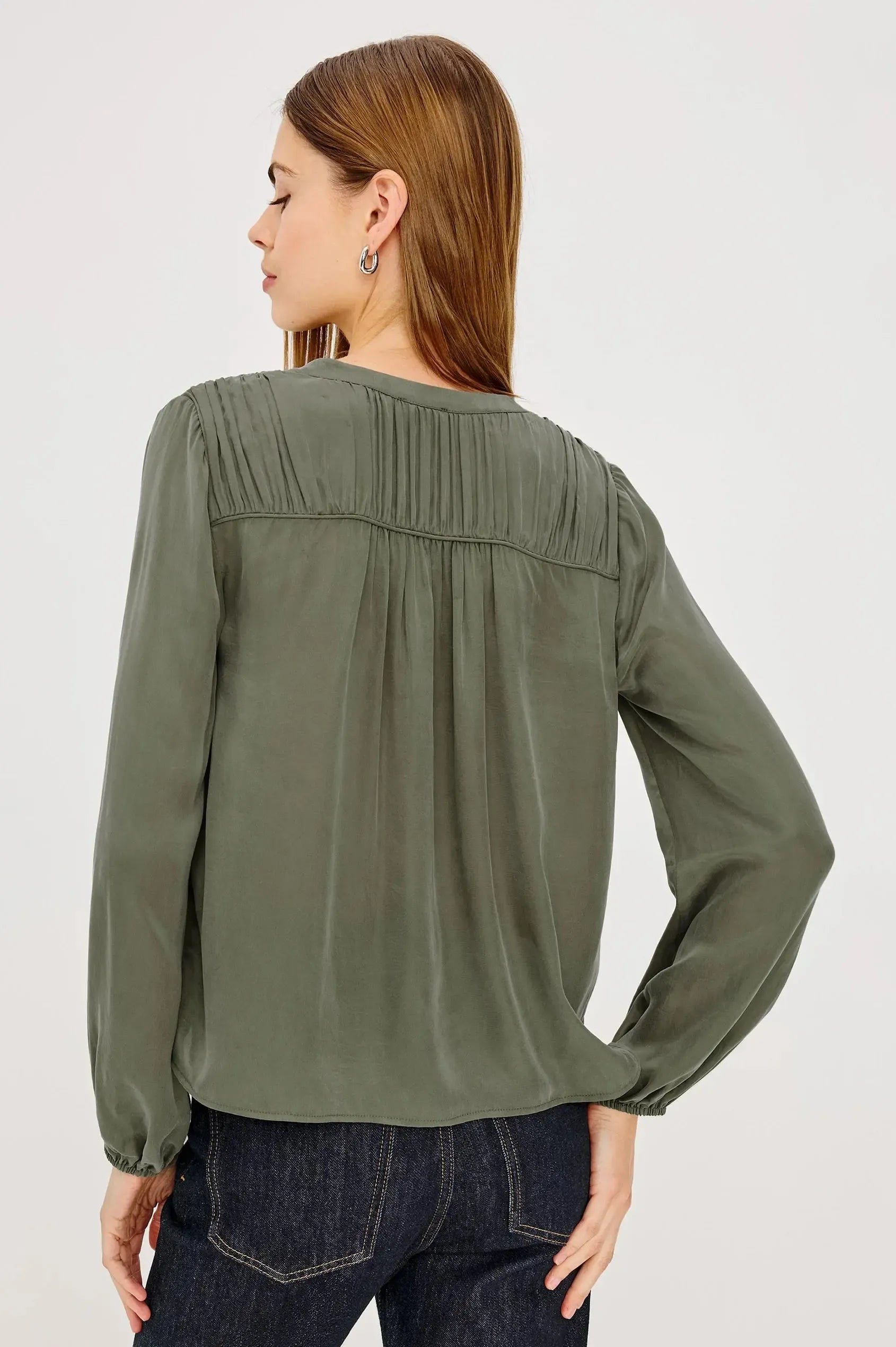 Rails Cadence Shirt - Washed Olive-Hand In Pocket