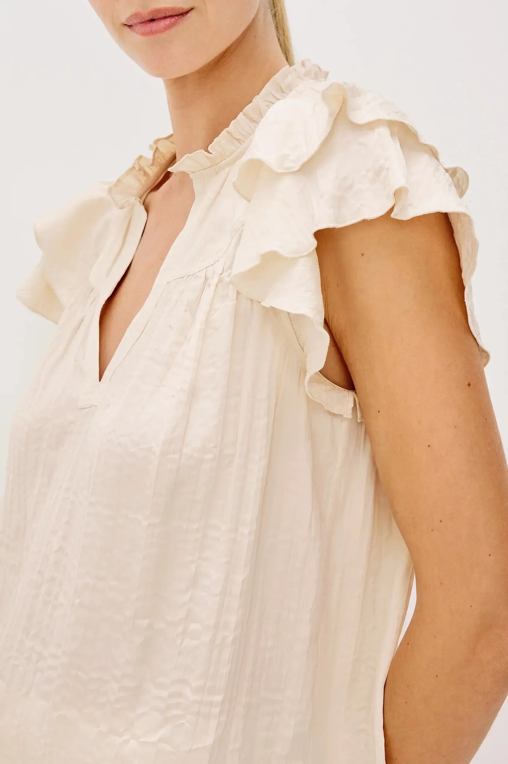 Rails Calista Top- Ivory-Hand In Pocket