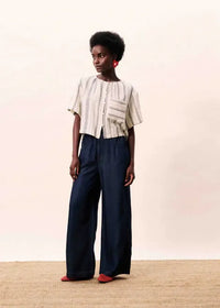 FRNCH Valea Shirt - Crème-Hand In Pocket