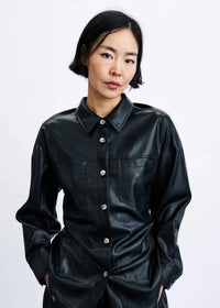 FRNCH Takayama Shirt - Noir-Hand In Pocket
