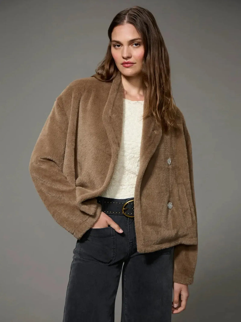 Sanctuary Remi Cozy Jacket - Macchiato-Hand In Pocket