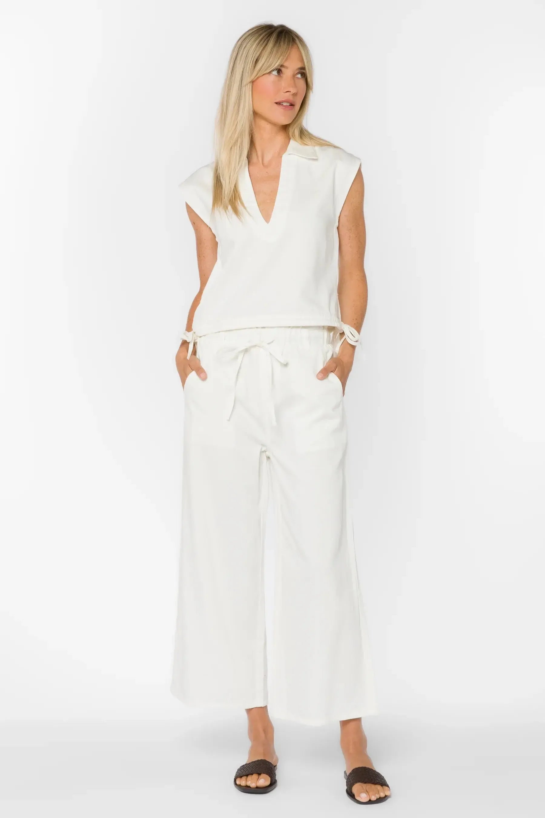 Velvet Heart Claudette Pants - Optic White-Hand In Pocket