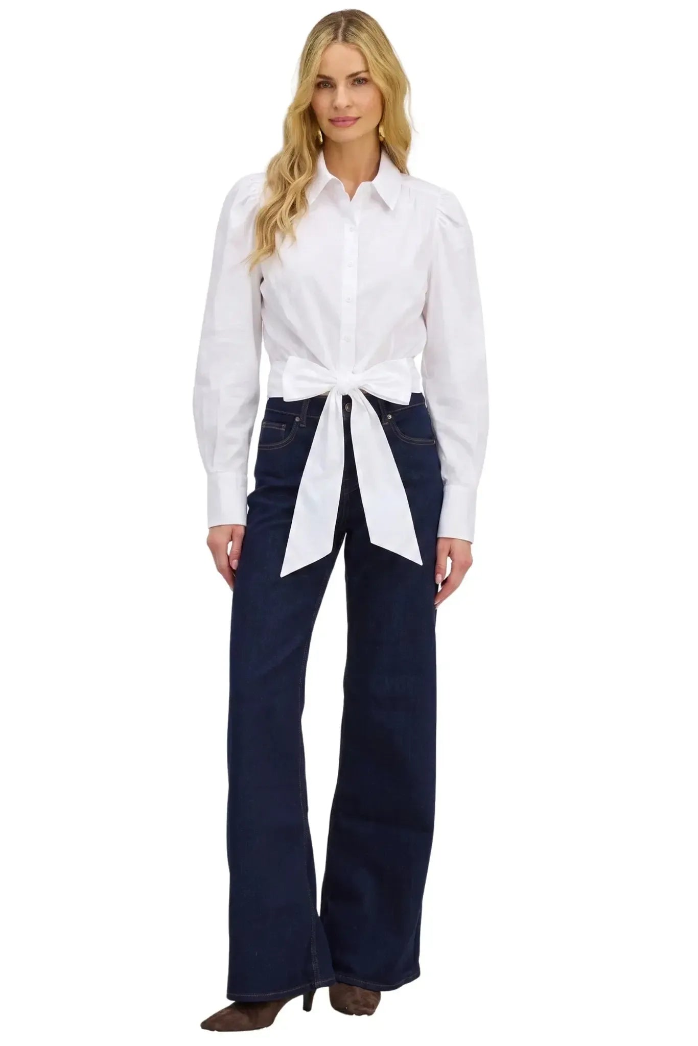 Allison Courtney Top - White-Hand In Pocket