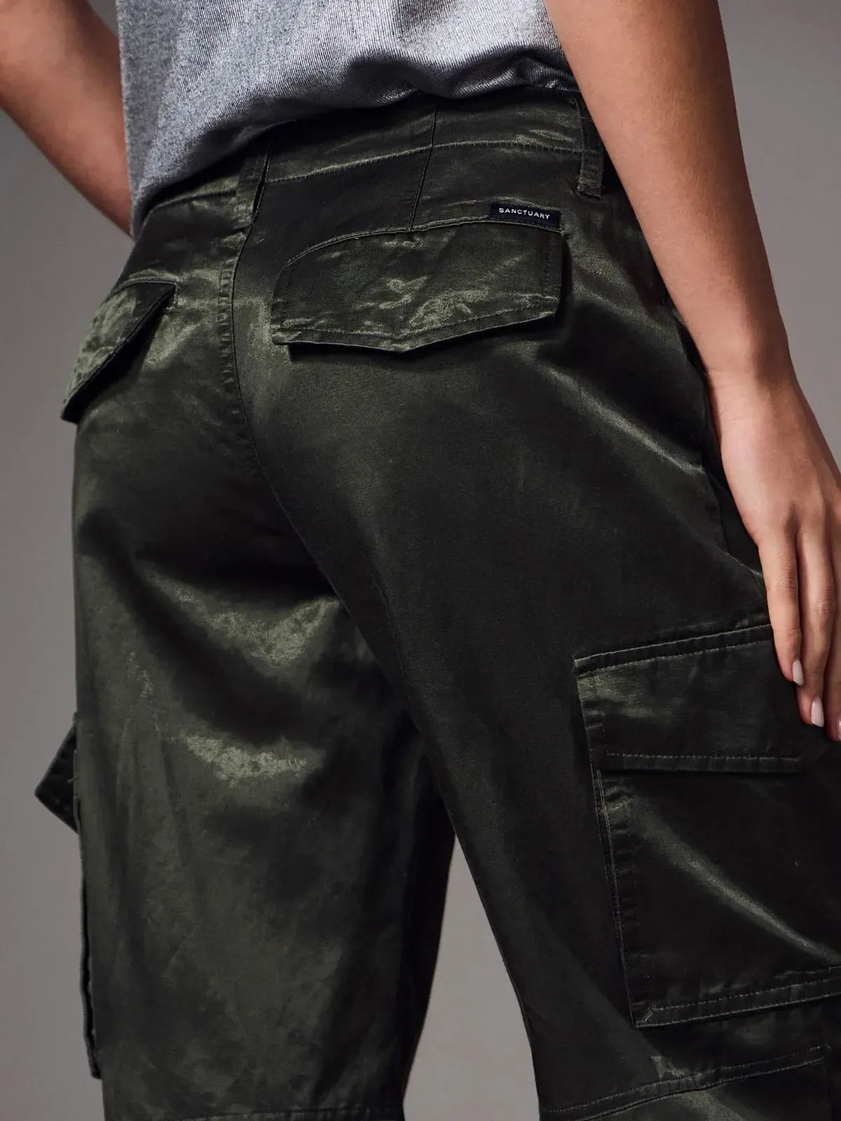 Sanctuary Scout Sateen Cargo - Kalamata-Hand In Pocket