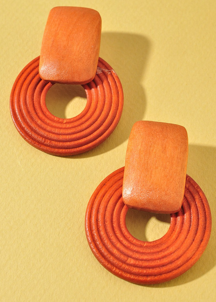 Chloe Post Earring-Brown-Hand In Pocket