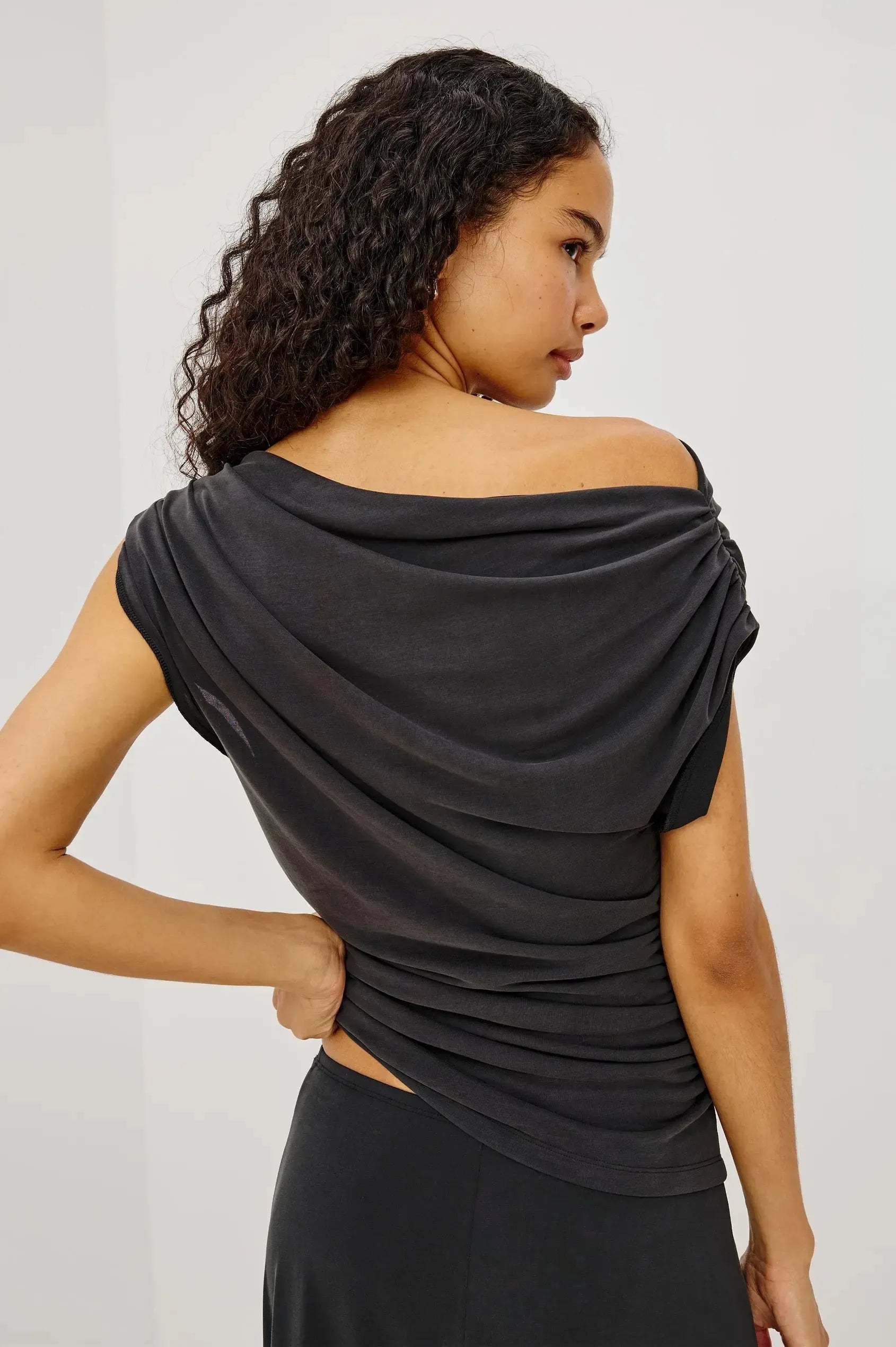 Rails Domnic Off Shoulder Top - Ash-Hand In Pocket
