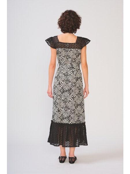 DRA Stormi Dress- Black/ White Petal-Hand In Pocket