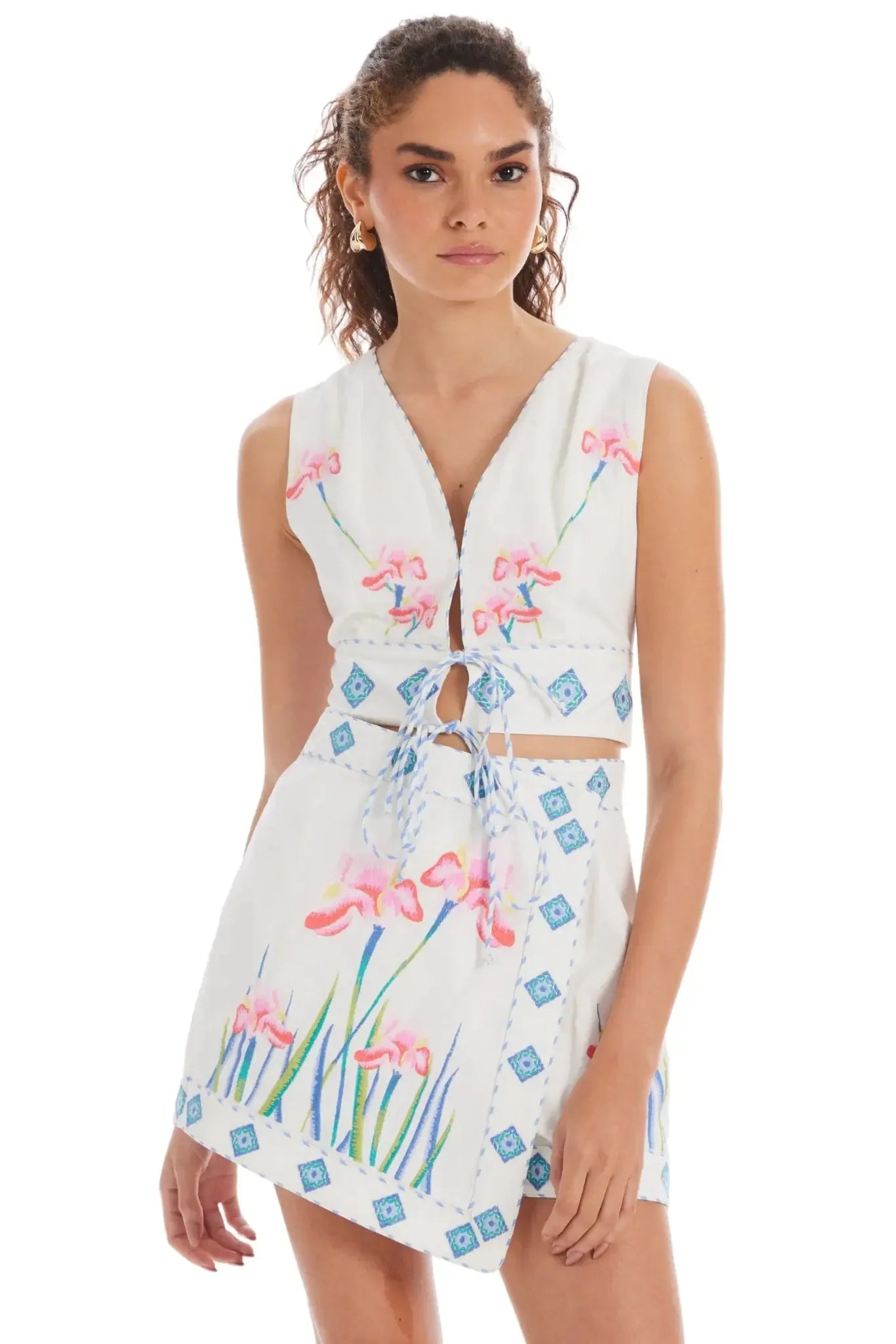 Allison Embroidered Genevieve Vest- White-Hand In Pocket