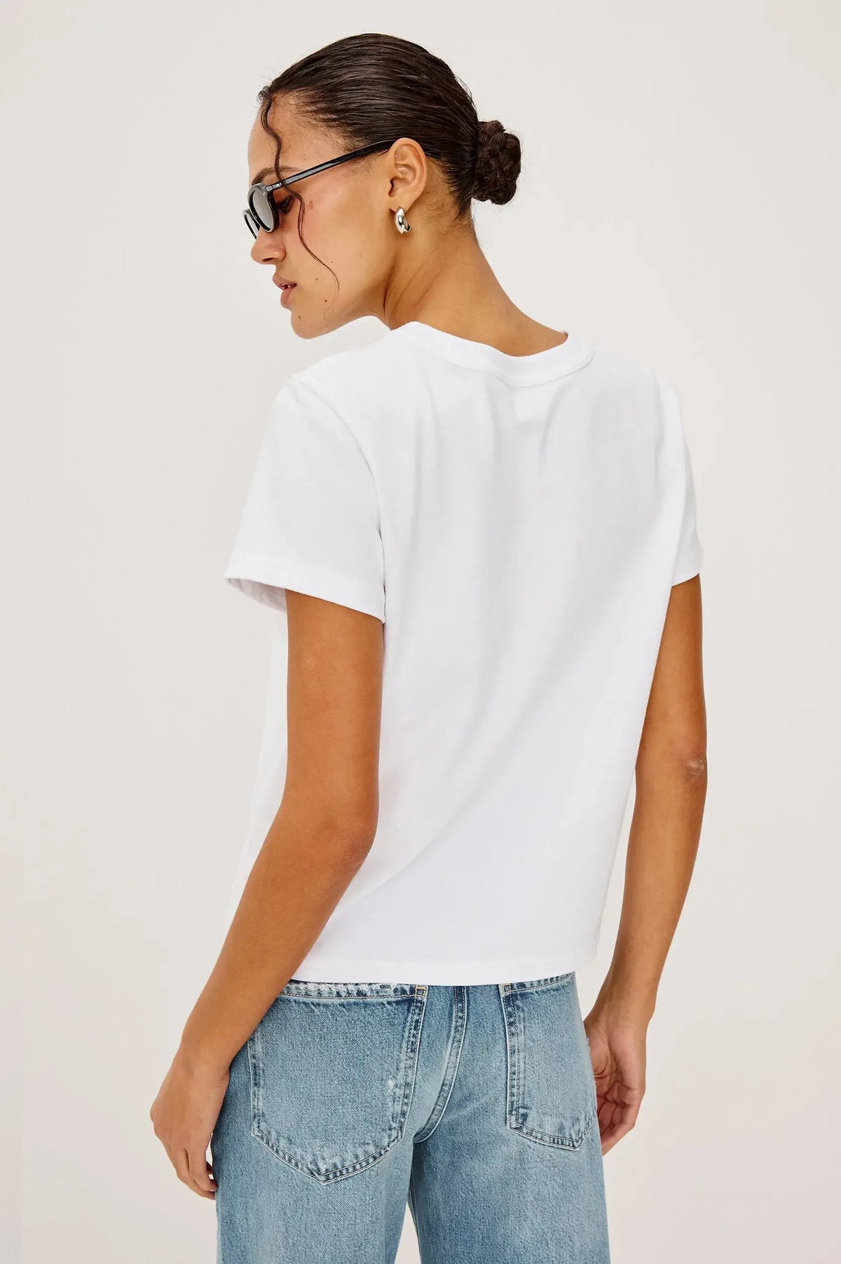 Rails Girlfriend Tee - White-Hand In Pocket