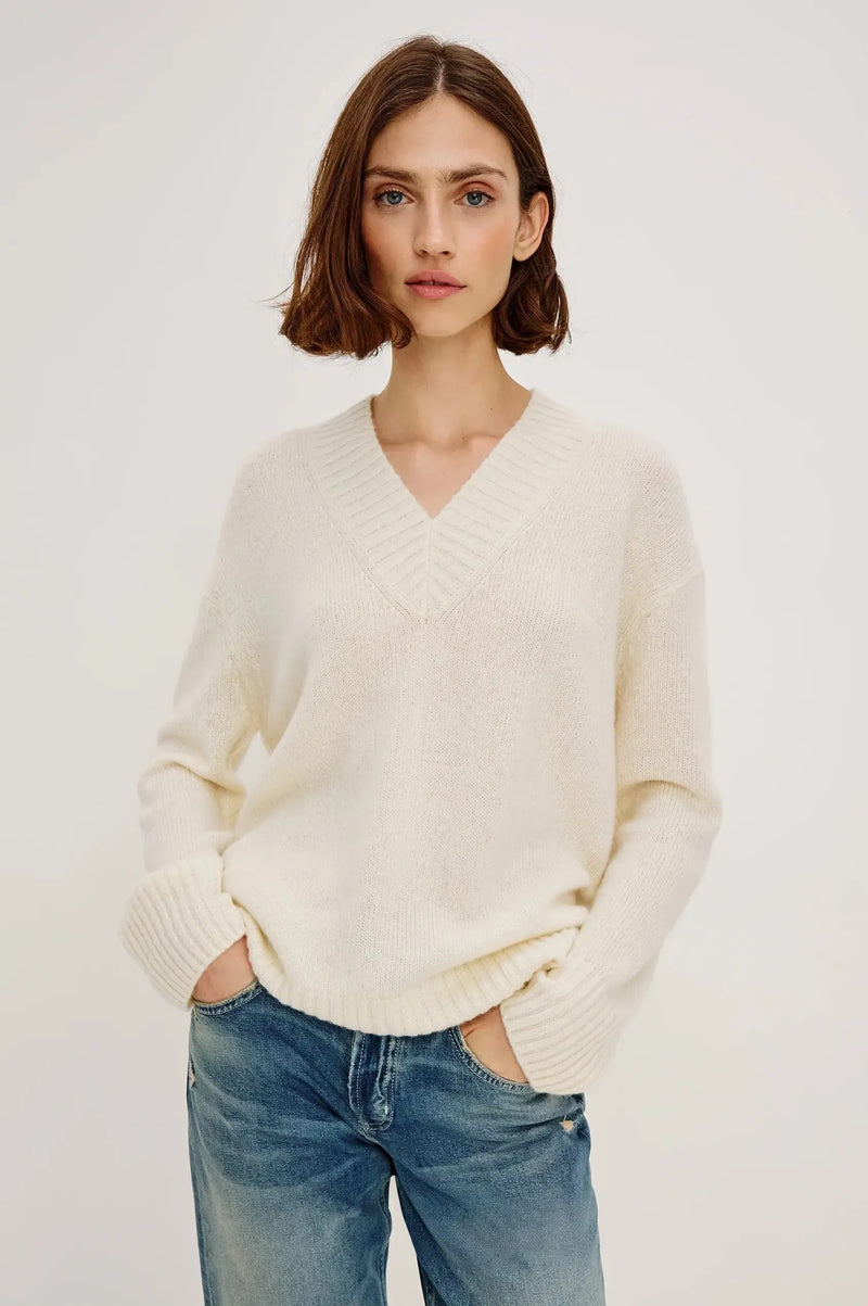 Rails Gisella Sweater - Ivory-Hand In Pocket