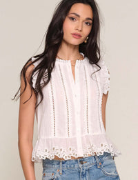 Heartloom Dia Top - Eggshell-Hand In Pocket