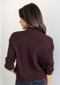 Astrid Kramer Sweater- Chocolate-Hand In Pocket