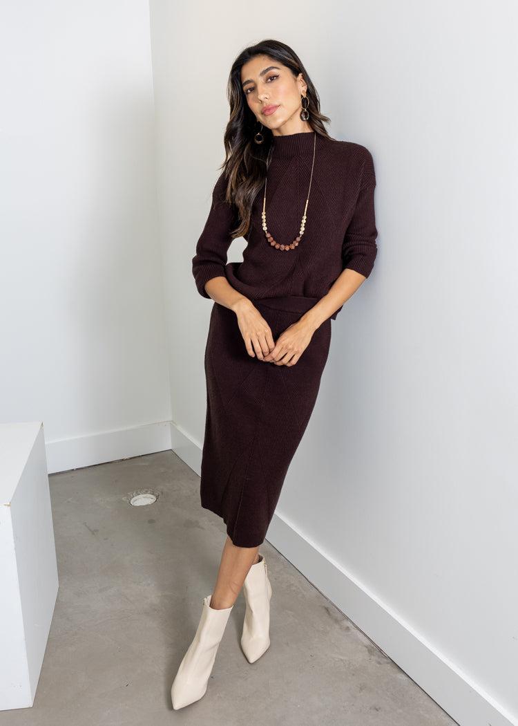 Astrid Kramer Sweater- Chocolate-Hand In Pocket