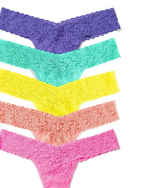Hanky Panky 5 pack Low Rise Thongs-FNSA-Hand In Pocket