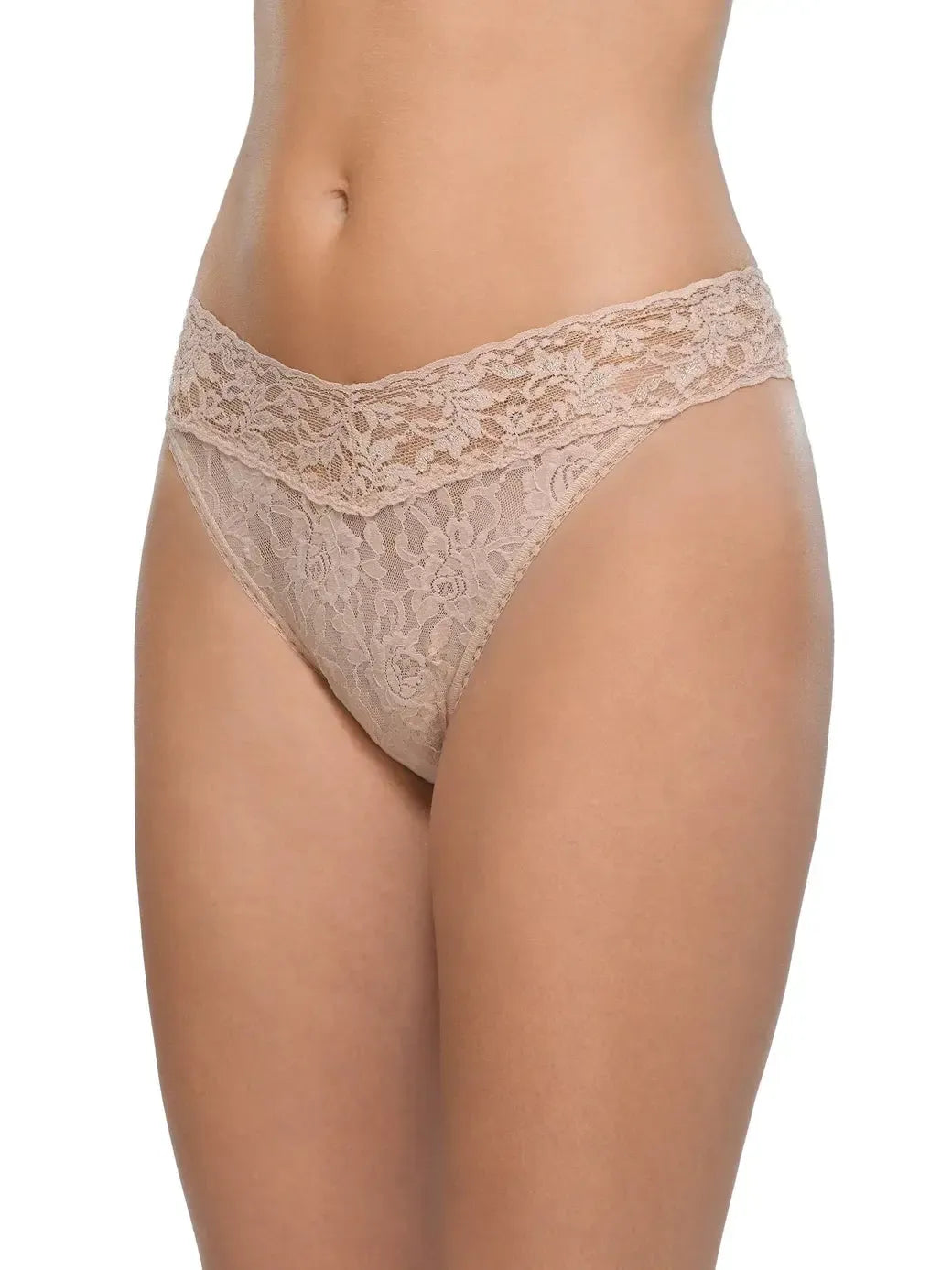 Hanky Panky Signature Lace Original Rise Thong - Chai-Hand In Pocket