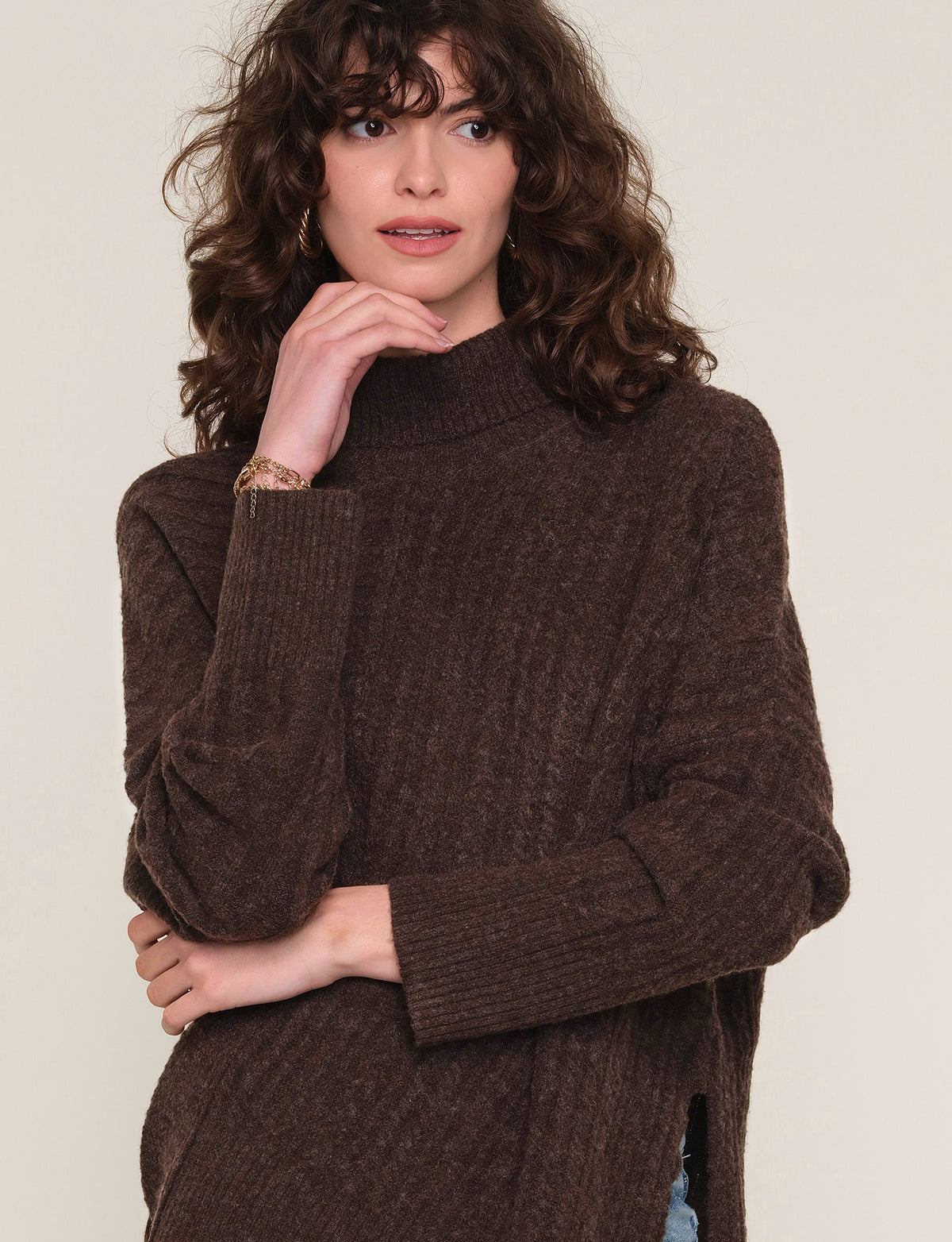 Heartloom Seira Sweater- Espresso-Hand In Pocket