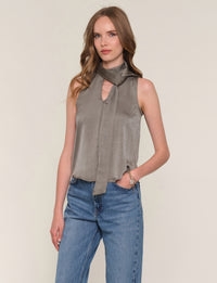 Heartloom Joey Top- Mineral-Hand In Pocket