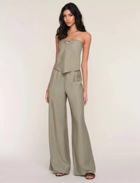 Heartloom Violet Set- Army-Hand In Pocket