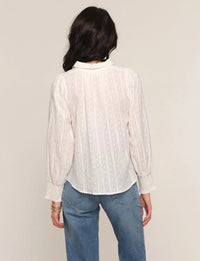 Heartloom Safiya Top - Eggshell-Hand In Pocket