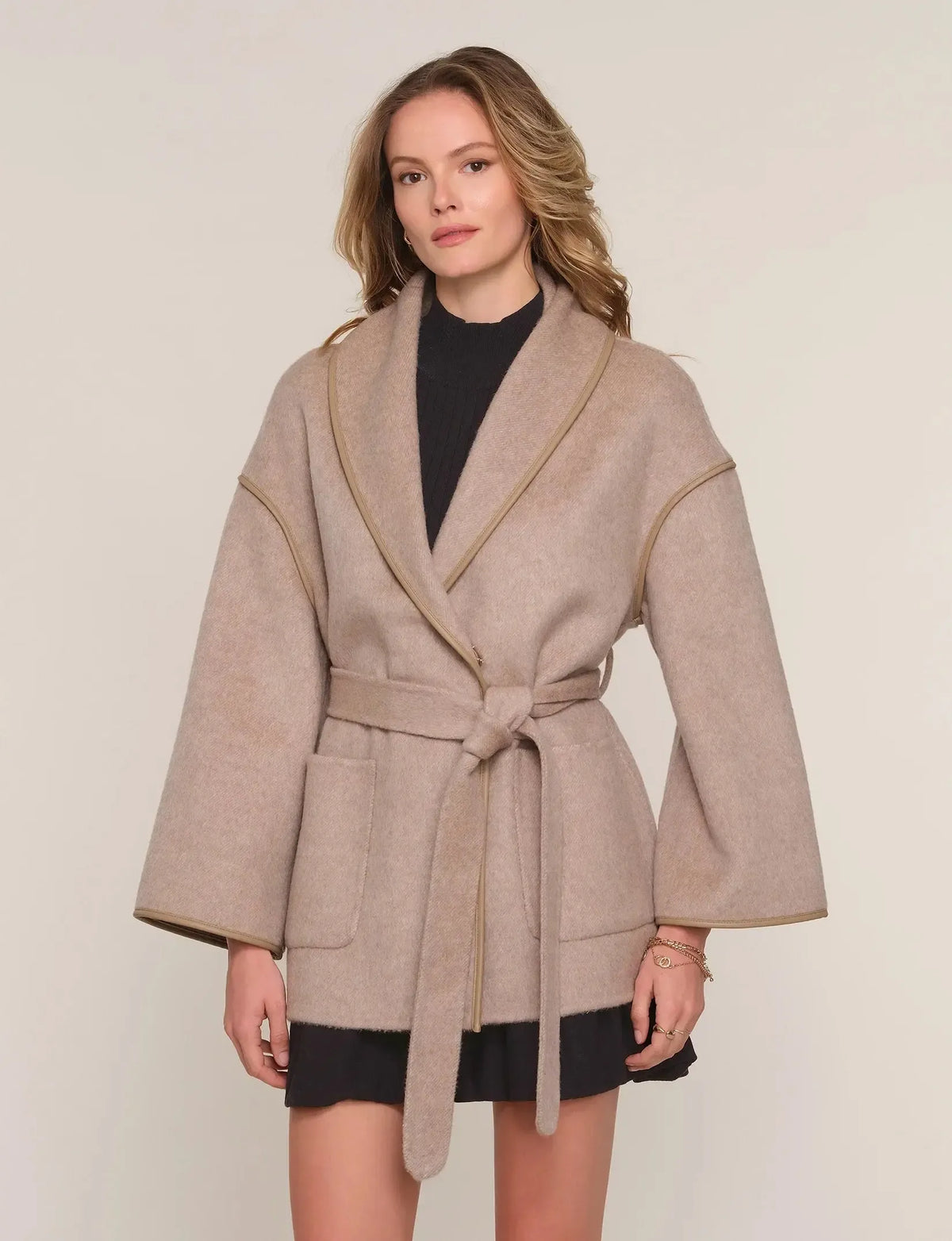Heartloom Ruth Coat - Putty-Hand In Pocket