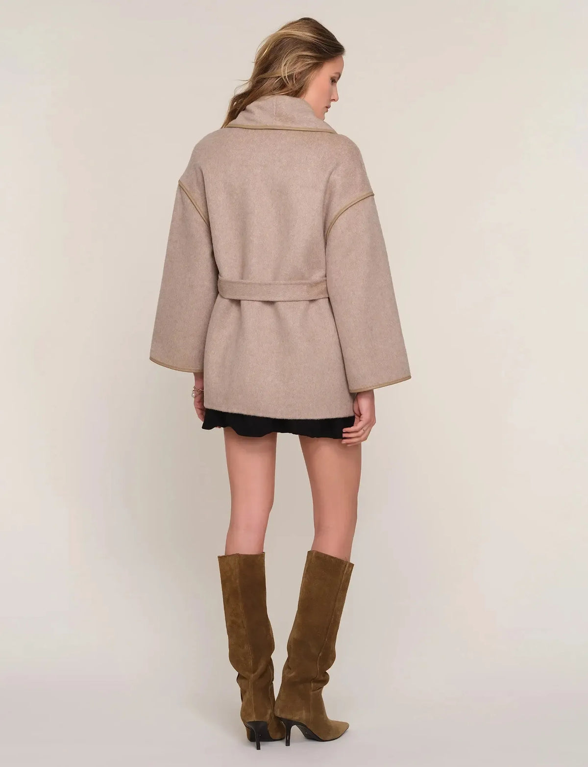 Heartloom Ruth Coat - Putty-Hand In Pocket