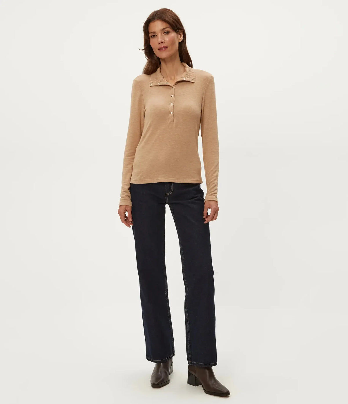 Michael Stars Issa Ribbed Henley - Cumin-Hand In Pocket