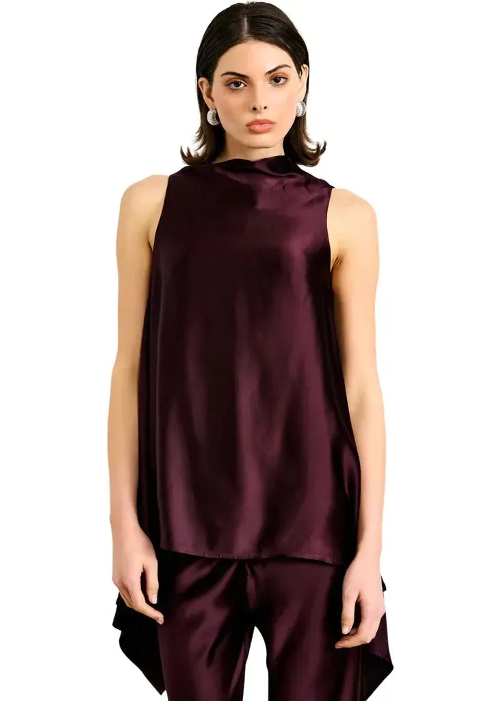 Line + Dot Petrea Top-Aubergine-Hand In Pocket