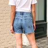 Agolde Parker Long Shorts - Skywave-Hand In Pocket