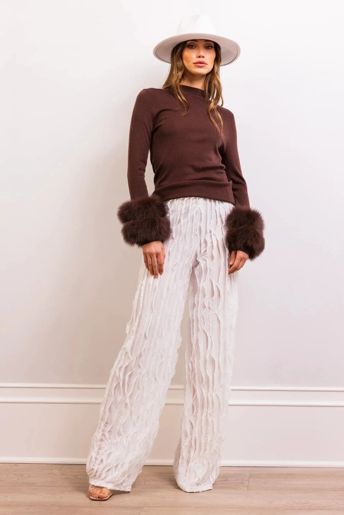 Lisa Maree Samara Sweater - Brown-Hand In Pocket
