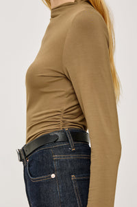 Rails Joelle Sweater - Ginger-Hand In Pocket