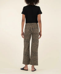 KUT Meg High Rise Wide Leg Denim- Wood-Hand In Pocket
