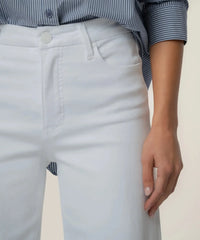 Kut Meg High Rise Fab Ab Raw Hem Denim - Optic White-Hand In Pocket