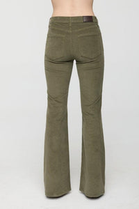 Pistola Kinsley Mid Rise Ultra Flare - Sequoia-Hand In Pocket