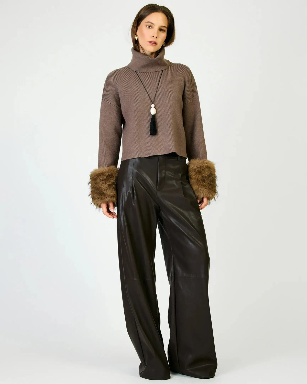 Line + Dot Hadley Sweater - Mocha-Hand In Pocket