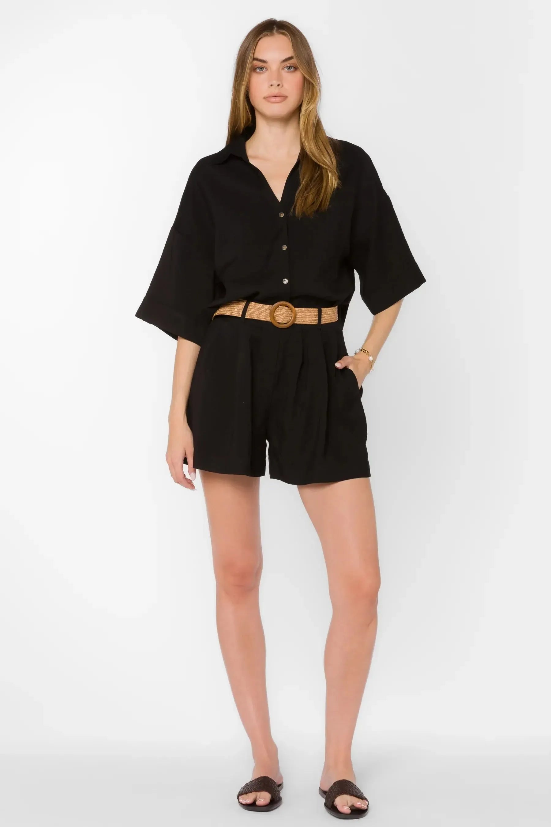 Velvet Heart Lynette Shorts - Black-Hand In Pocket