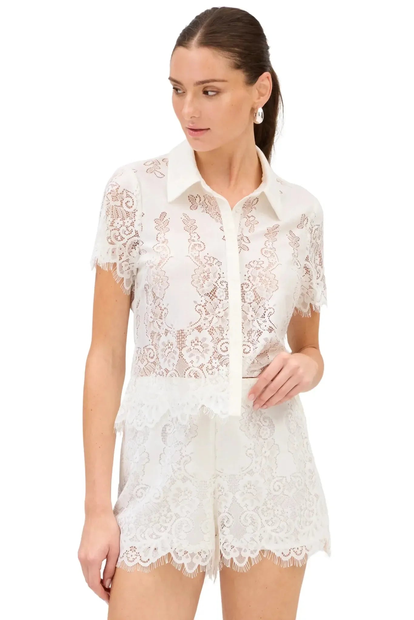 Allison Sparrow Shorts - White-Hand In Pocket